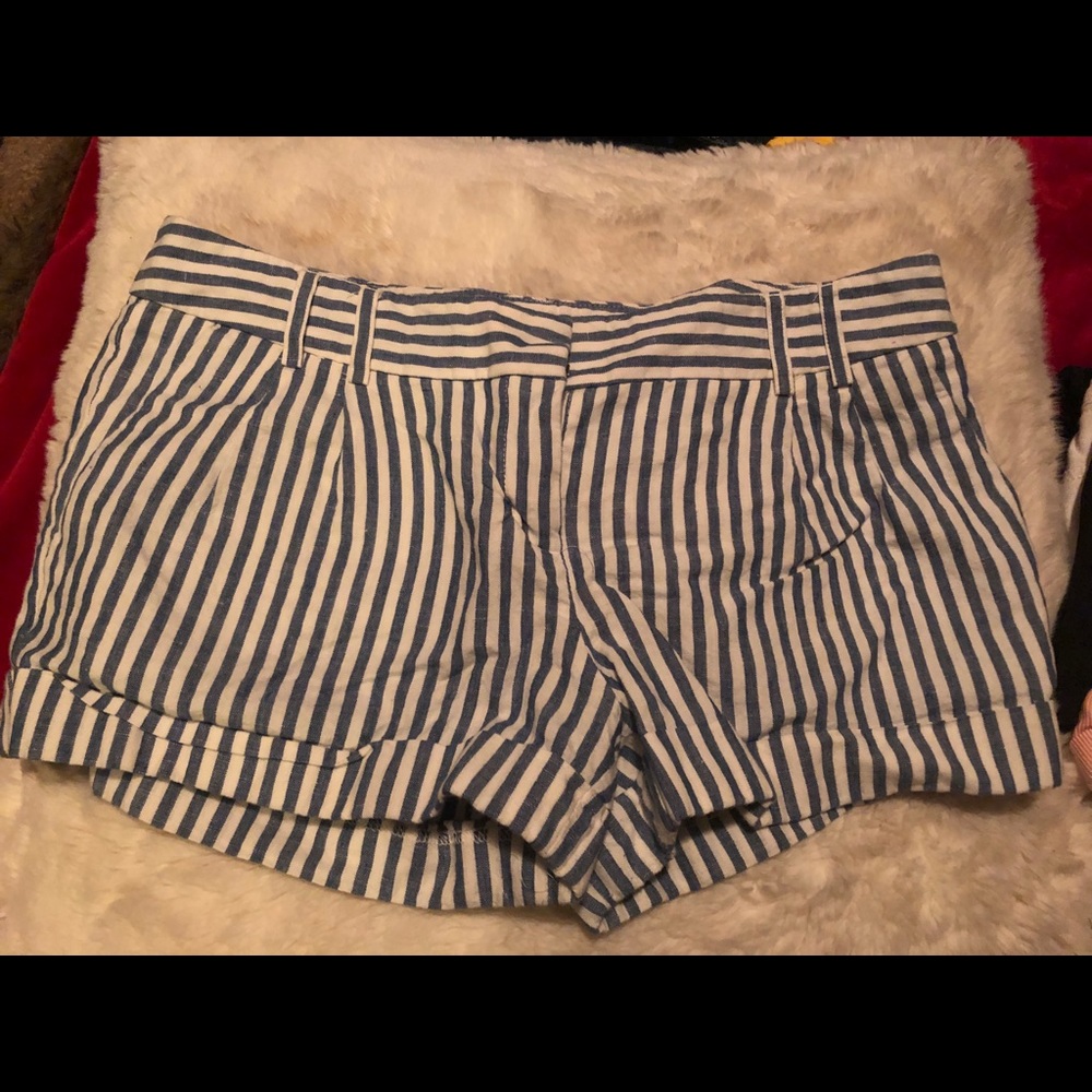 Express cargo shorts!
